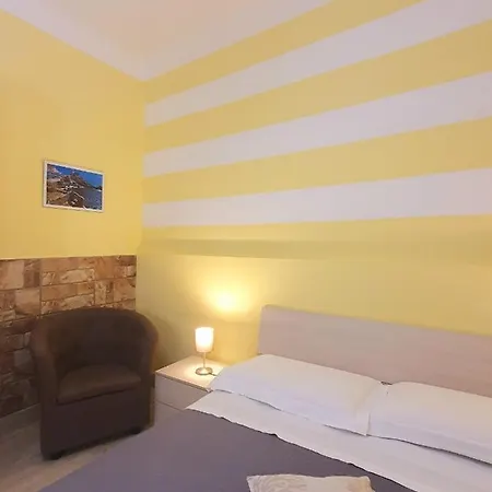 Tecla House * 斯培西亚