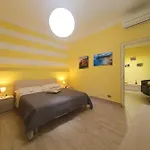 Tecla House Apartment