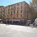 Tecla House Apartment